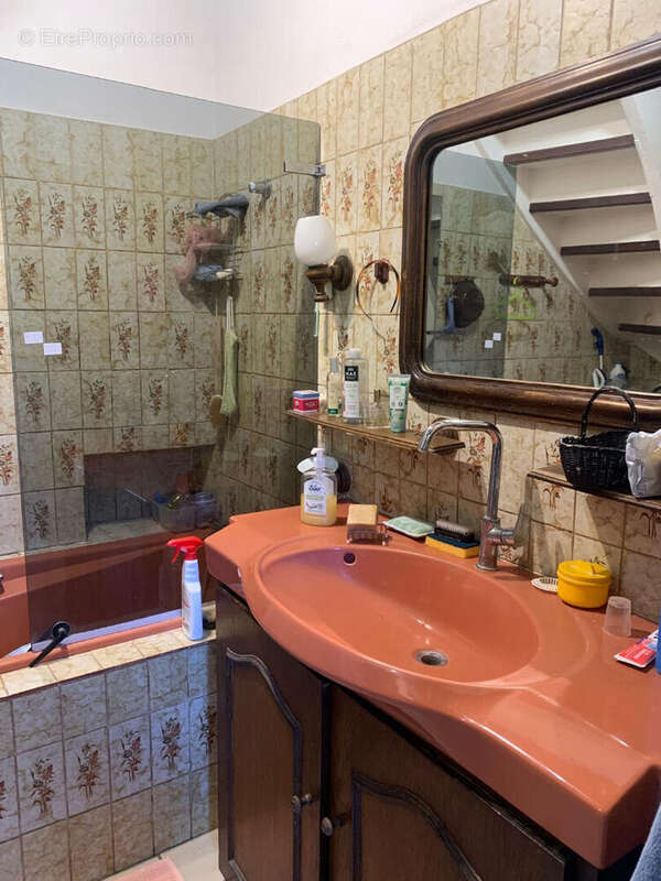 Maison à SAINT-JEAN-DE-CHEVELU