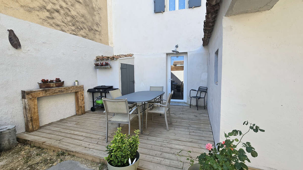 Maison de village avec cachet et jardin à Villes sur Auzon - photo 6