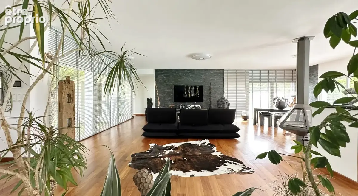 Lieu exceptionnel pour cette villa d'architecte de type 7 pièces de 266 m2 avec piscine - photo 7