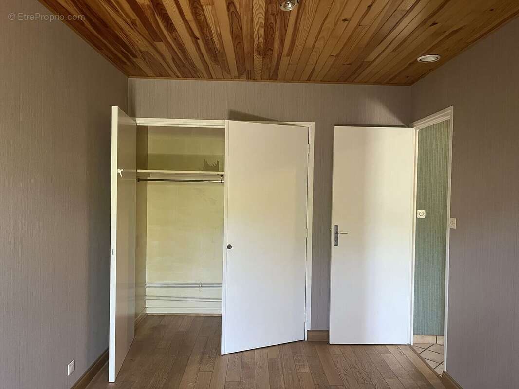 Chambre 2 - Maison à BAGNAC-SUR-CELE