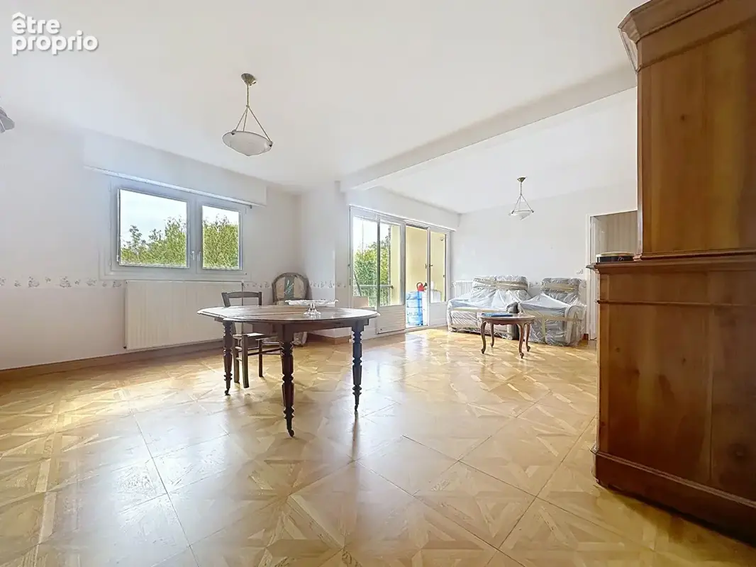 Rare en centre-ville de rochefort - 107 m² avec terrasse, ascenseur et garage - photo 2