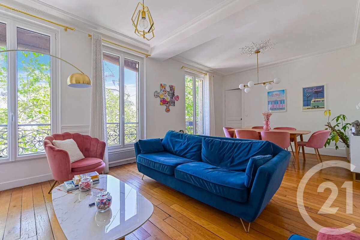 Appartement à PARIS-18E