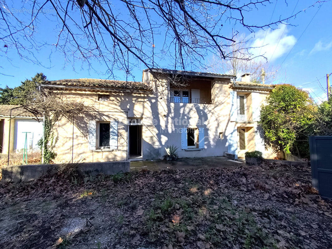 Maison à JONQUIERES