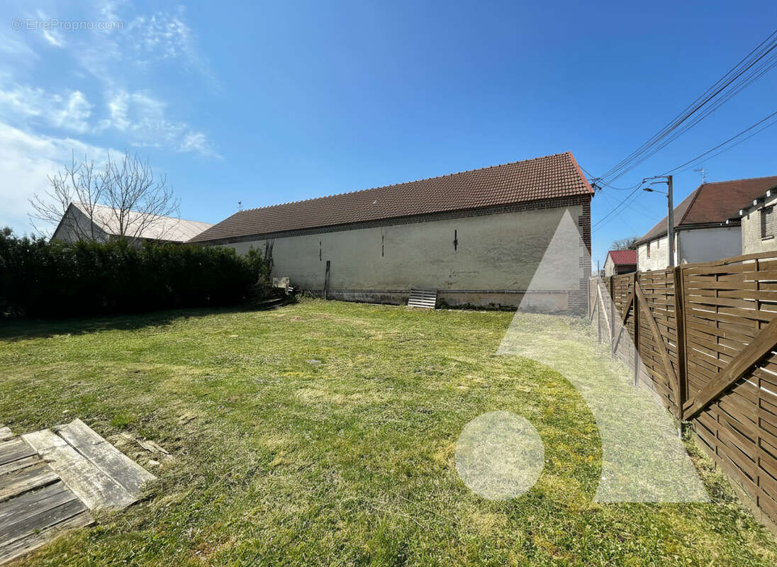 Maison à MAILLY-LE-CAMP