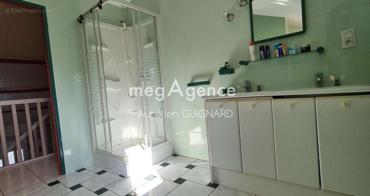 Maison à NUEIL-LES-AUBIERS