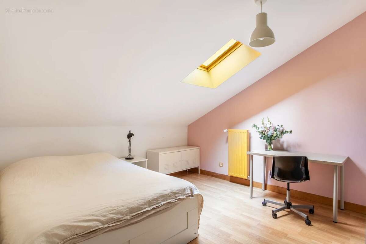 Appartement à PARIS-19E