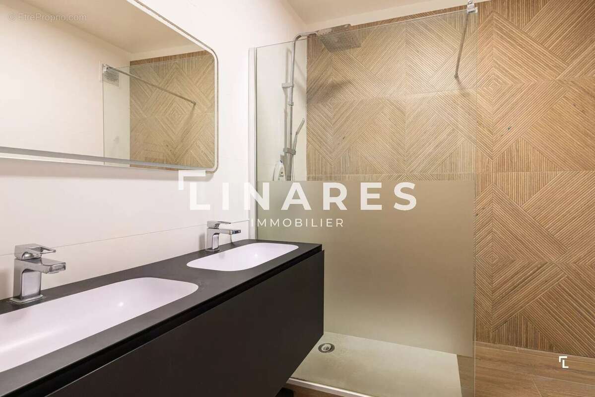 Appartement à MARSEILLE-9E