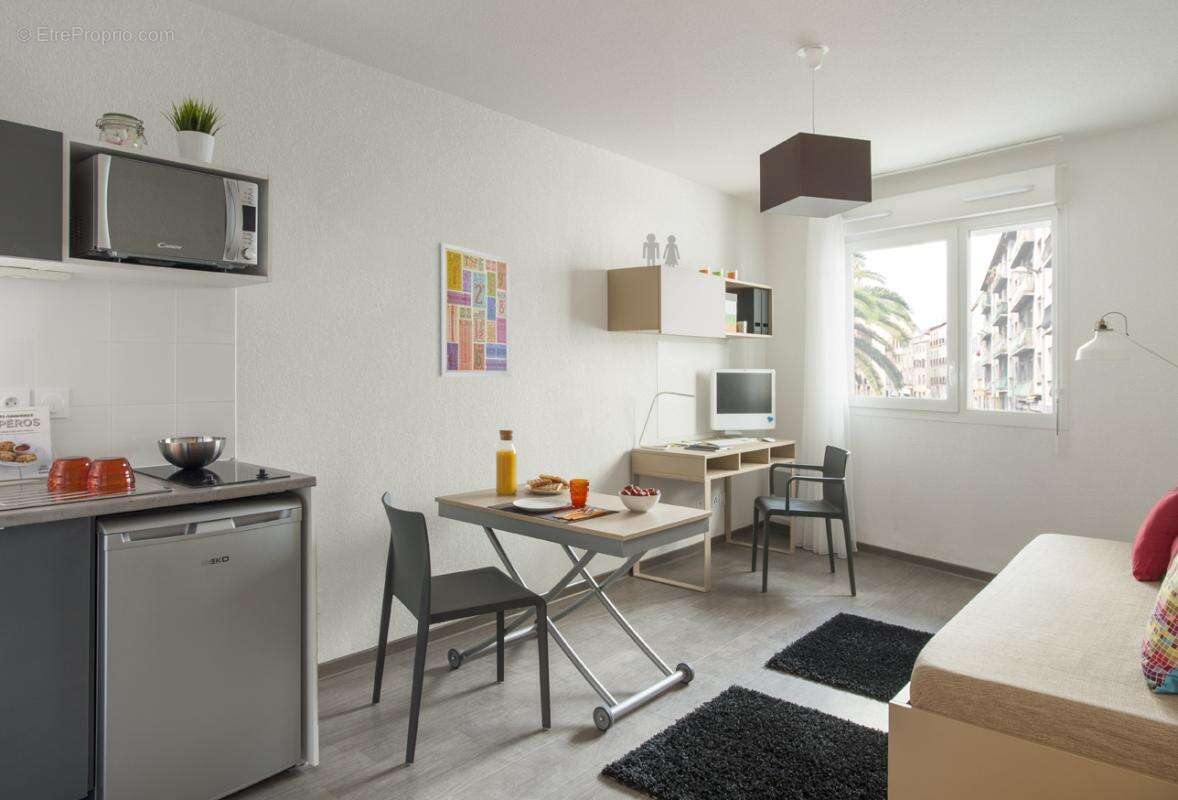 Appartement à MARSEILLE-5E