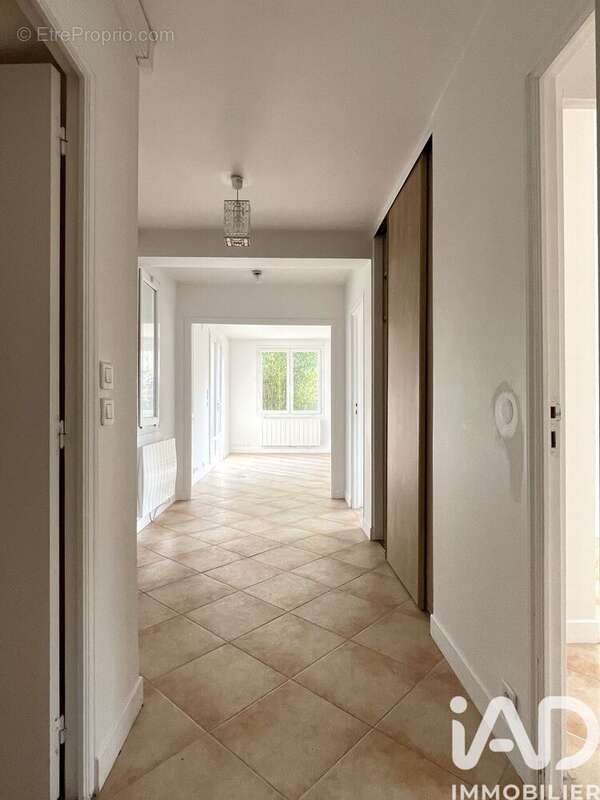 Photo 8 - Appartement à RUEIL-MALMAISON