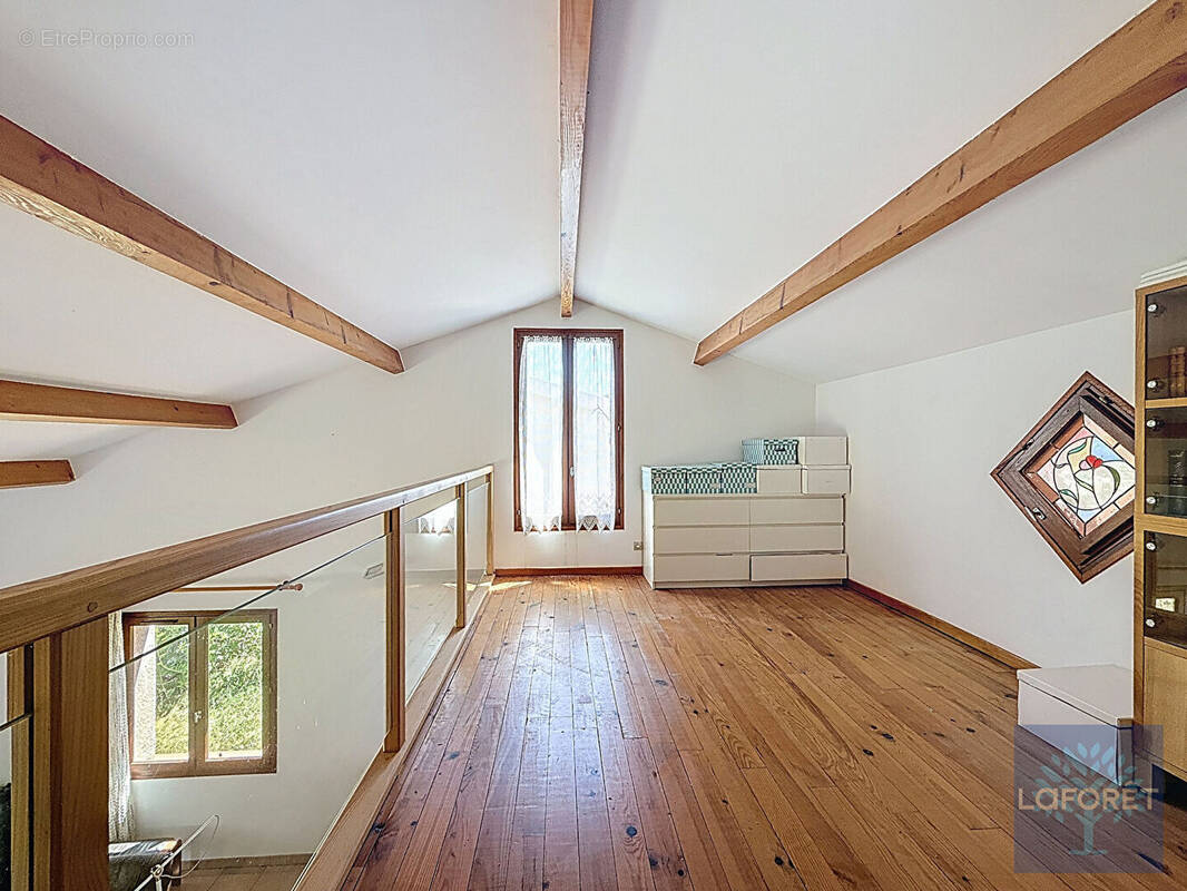 Maison à SAINT-ORENS-DE-GAMEVILLE