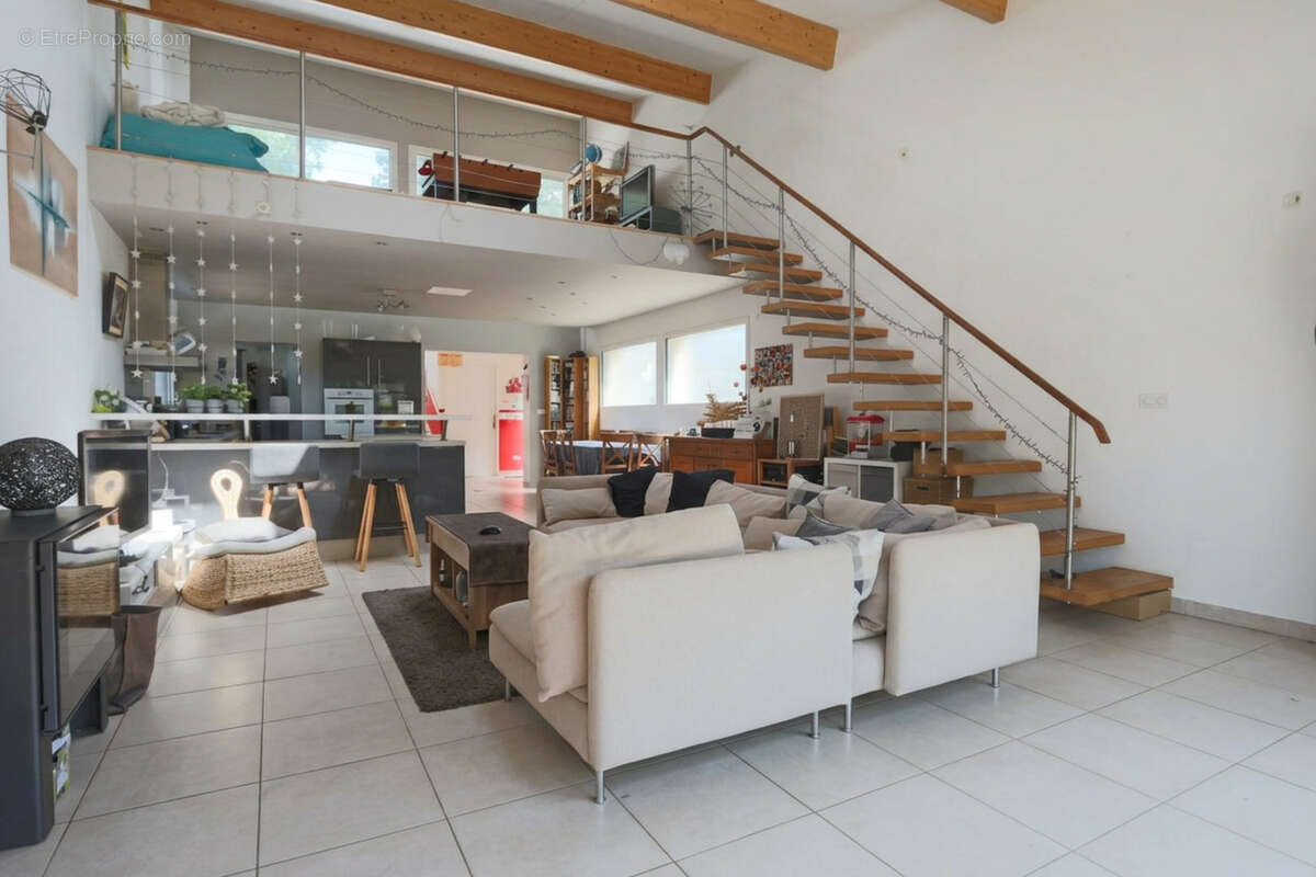 Maison à NEUILLY-PLAISANCE