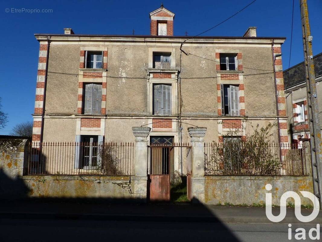 Photo 1 - Maison à THENEZAY