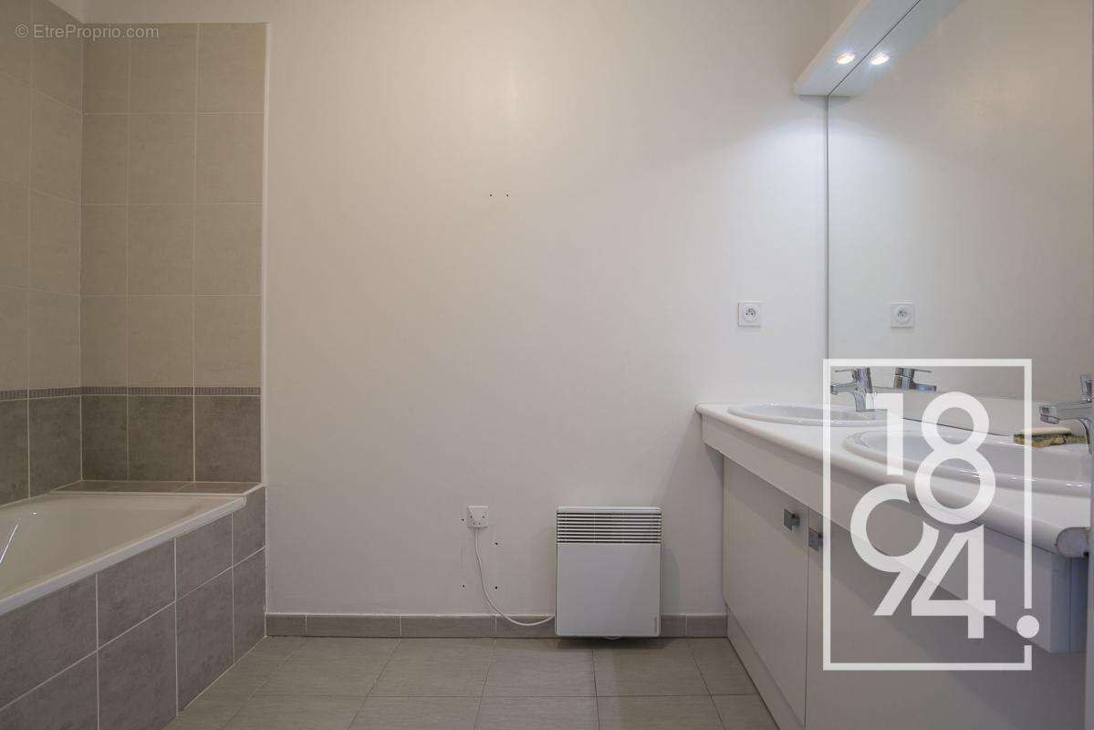 Appartement à MARSEILLE-10E