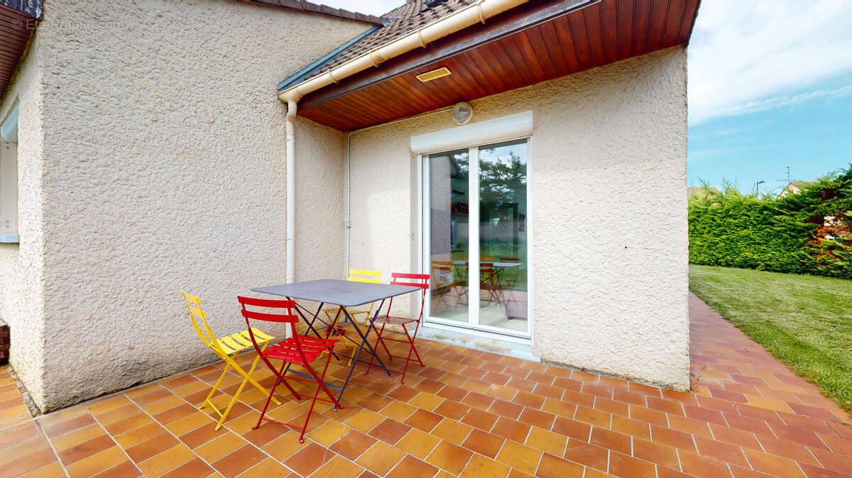 Jolie maison garage et jardin - photo 11