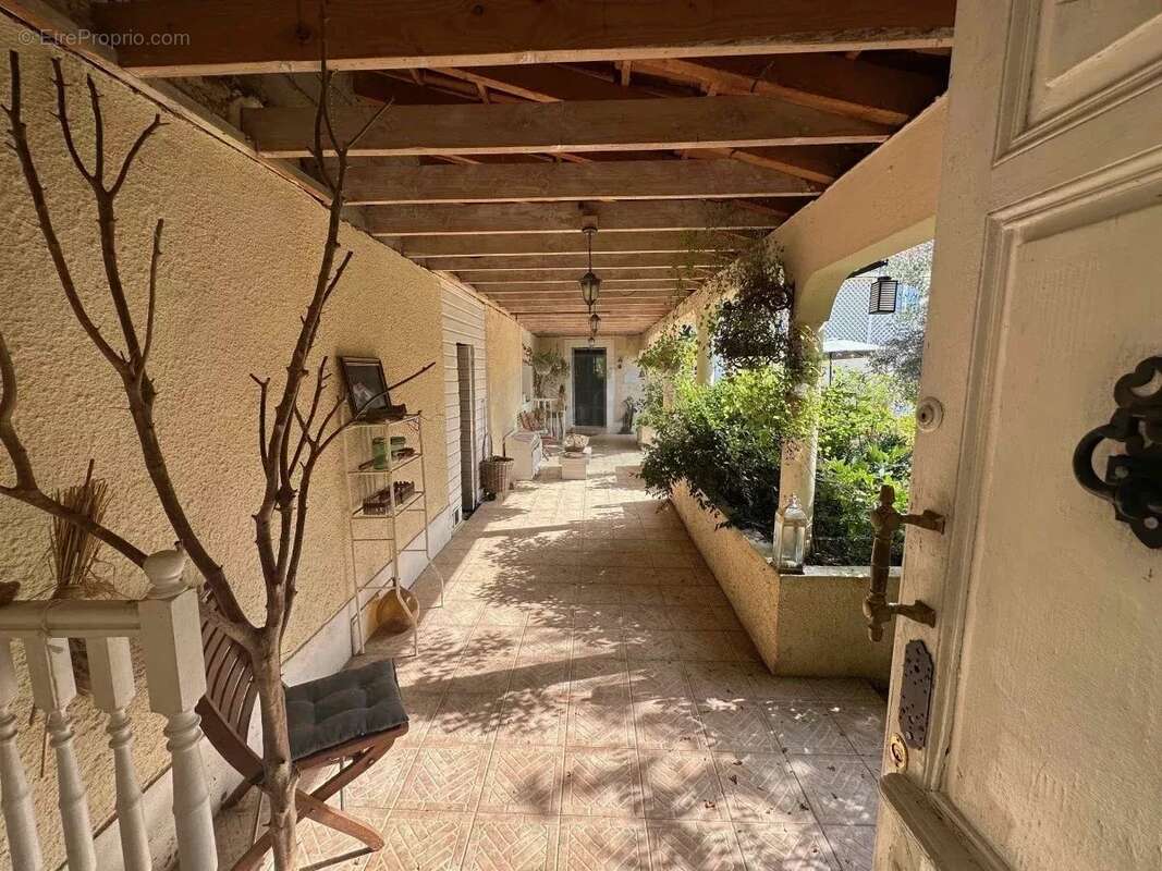 Maison à FRANQUEVIELLE