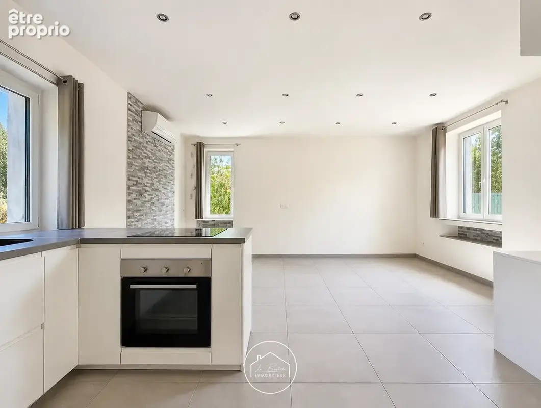 Appartement à MARSEILLE-12E