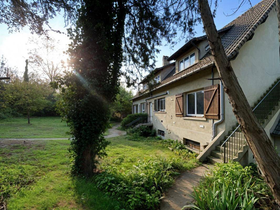 Maison à MAREIL-SUR-MAULDRE