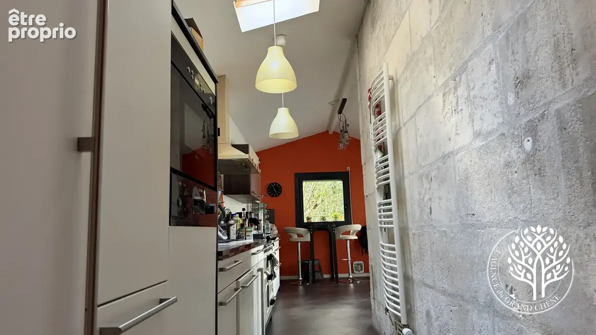 MAISON DE VILLE PARFAITE: intégralement restaurée, aux prestations soignées - photo 5