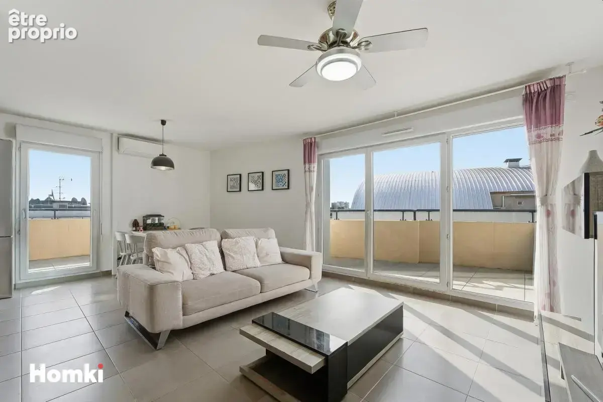 Antibes – Dernier étage – Duplex 4 pièces lumineux avec grande terrasse et double garage fermé - photo 7