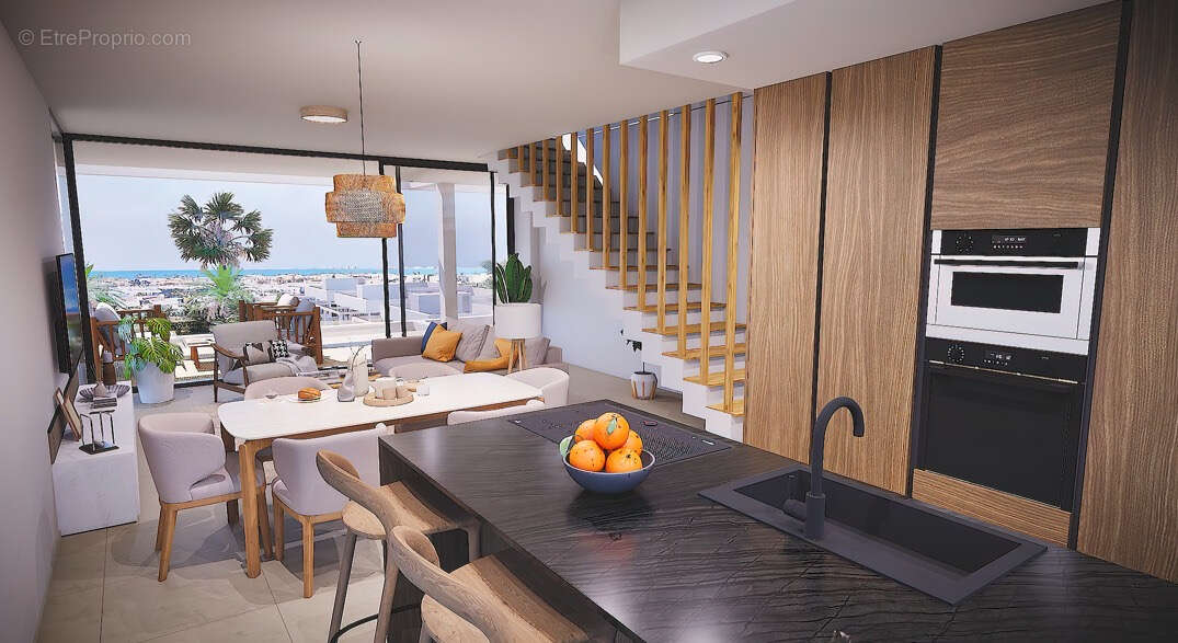 Appartement à COMPS