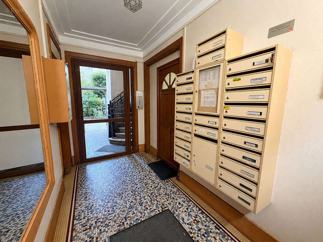 Appartement à ASNIERES-SUR-SEINE