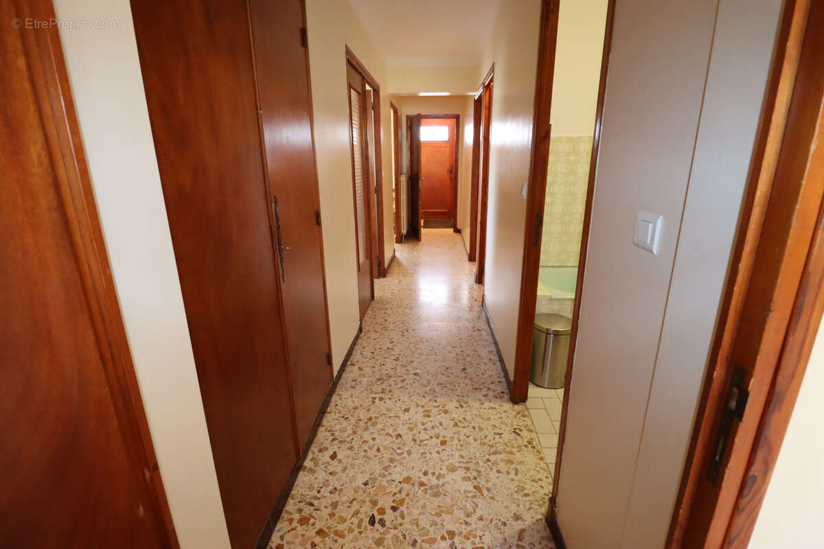Maison 450 m2 - 4 appartements - photo 40