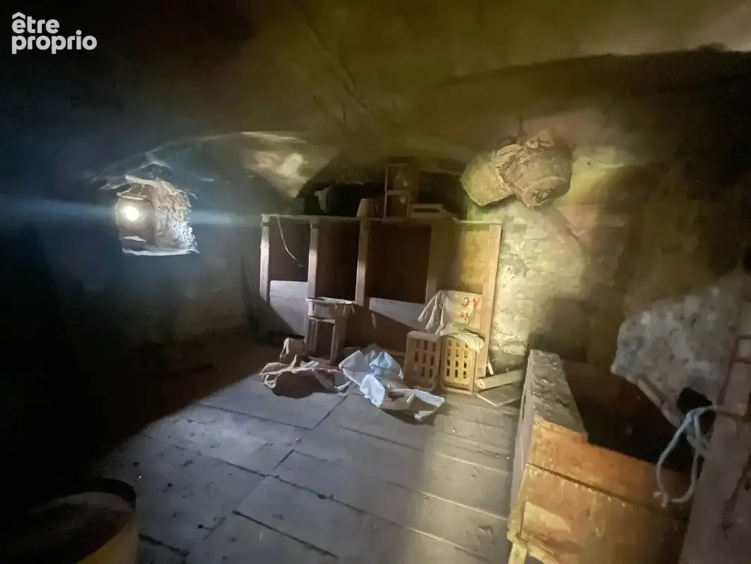 Maison de campagne indépendante à restaurer – Grimone (26) - photo 16