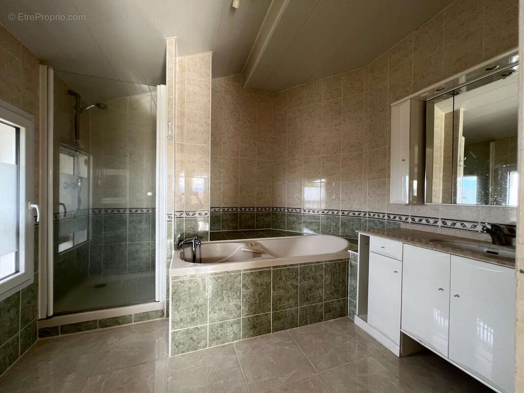 Appartement à VILLEFRANQUE