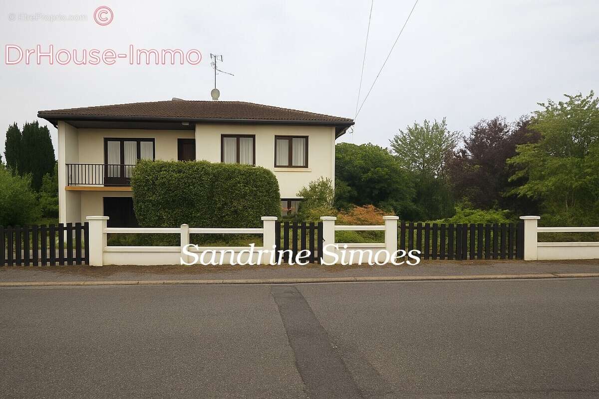 Maison à MONTMORILLON