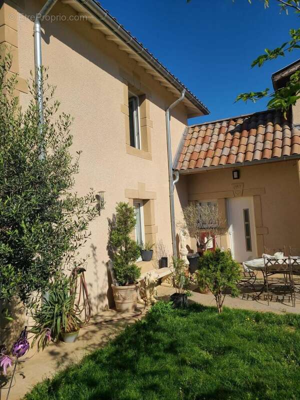 Photo 3 - Maison à ROMANS-SUR-ISERE