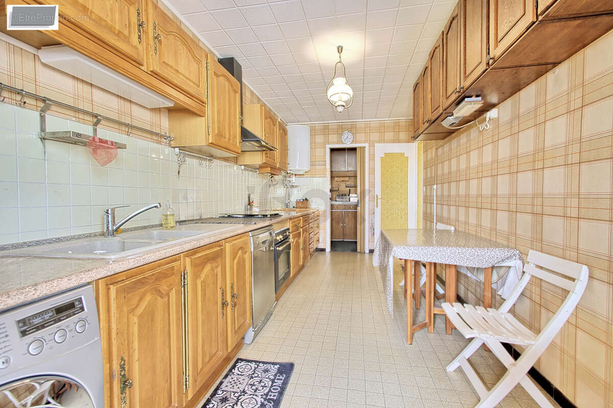 Appartement à LA VALETTE-DU-VAR