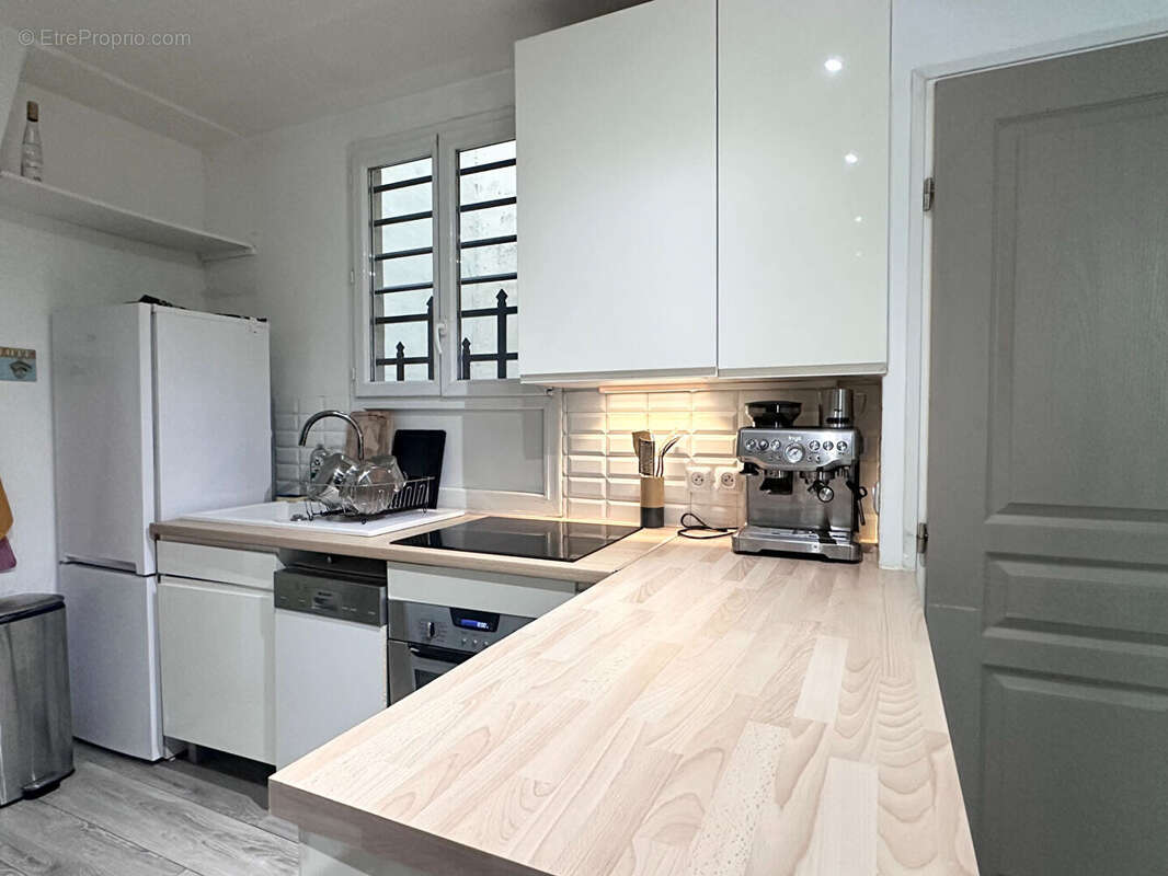Appartement à PARIS-18E