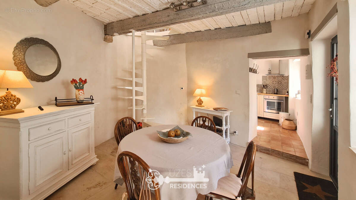 Maison à UZES