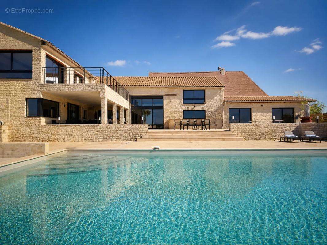 Villa de 12 pièces de 650 m² à Saint-Nexans - photo 2