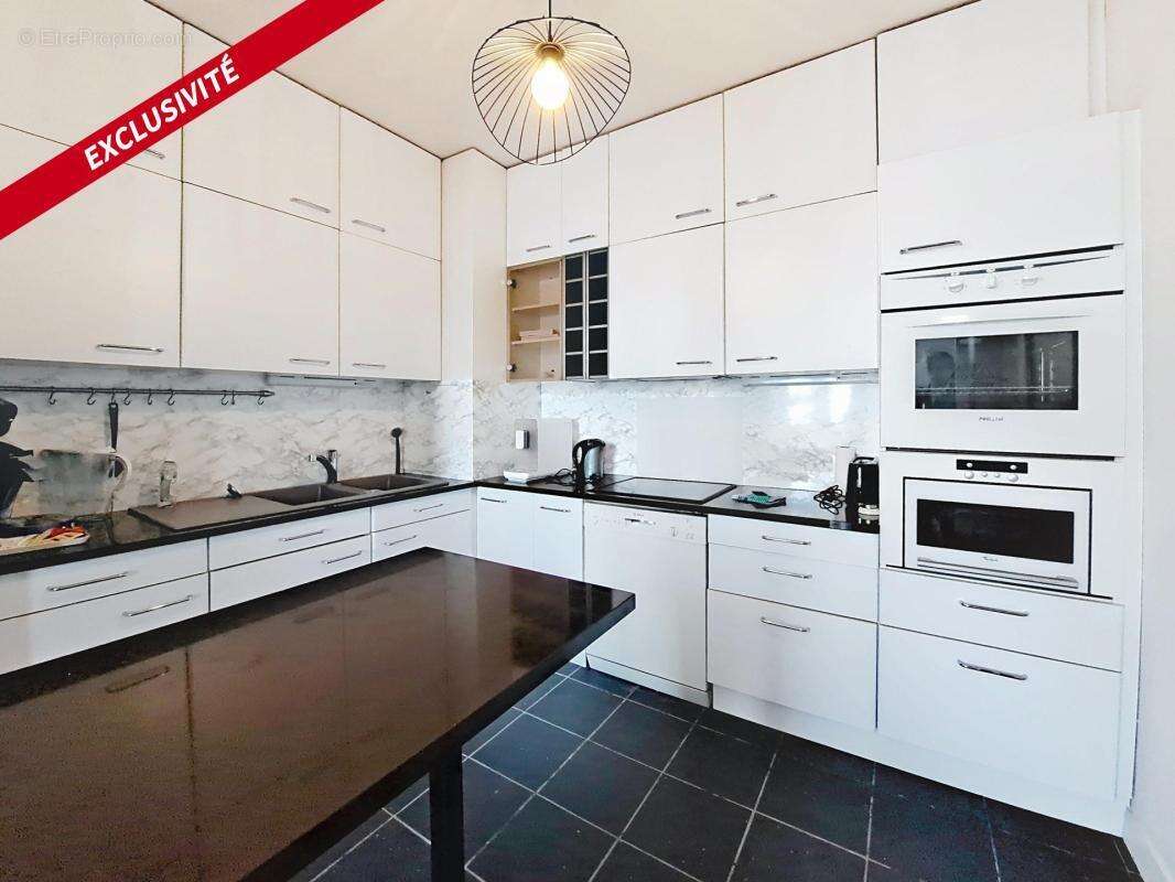 Nantes – Appartement de caractère dans un emplacement d'exception - photo 4