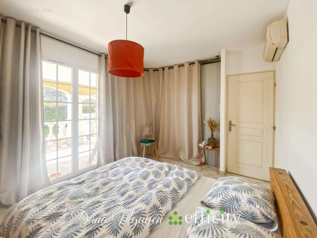 Maison à SAINT-MARTIN-DE-VALGALGUES