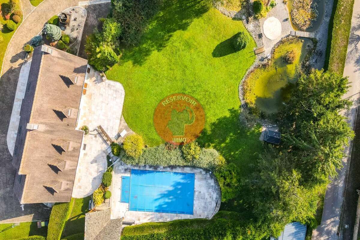 Maison à FLEUREY-SUR-OUCHE