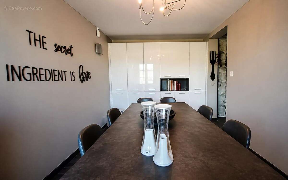 Maison de 10 pièces de 196 m² à Saint-Paul-le-Jeune - photo 13