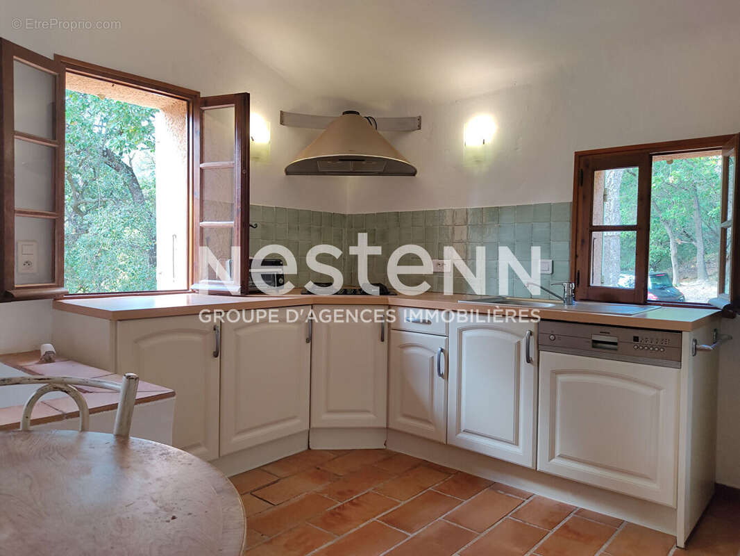 Maison à LA GARDE-FREINET