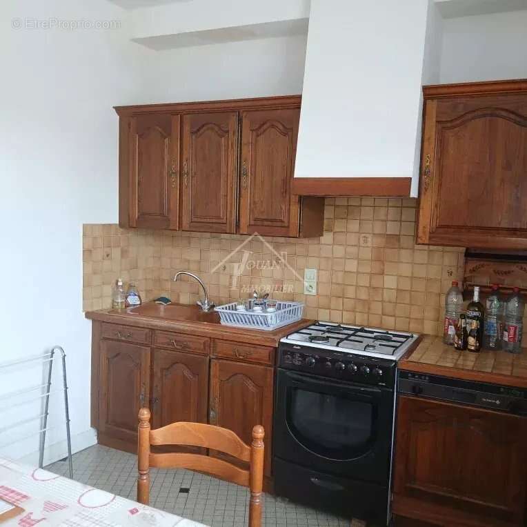 Appartement à TRETEAU