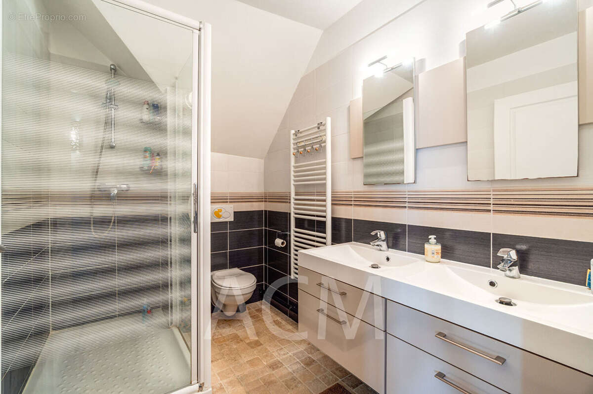Appartement à MAISONS-LAFFITTE