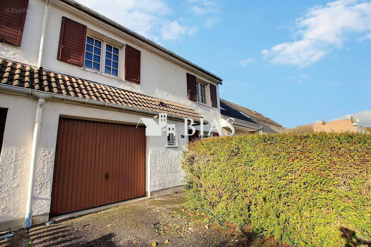 Maison à CAUDEBEC-LES-ELBEUF