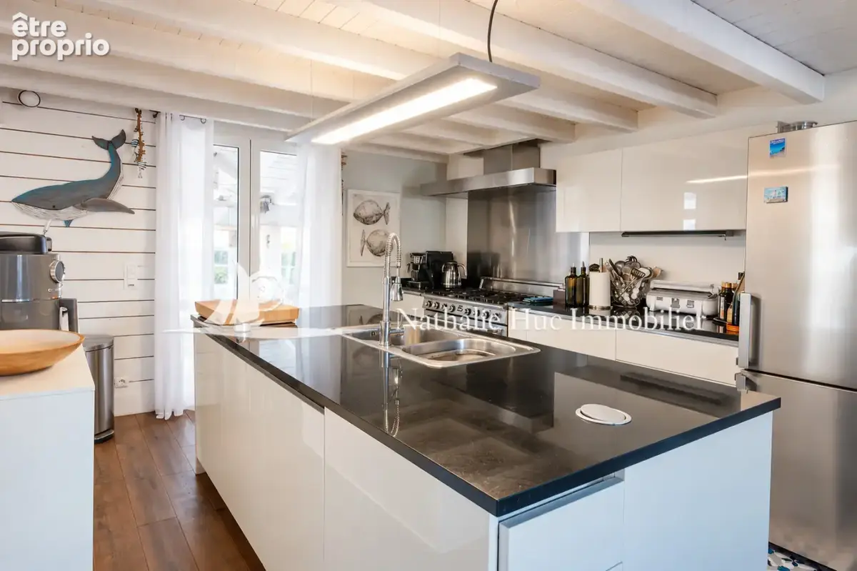 Maison 9 pièces 230 m² à vendre à Saint-Nazaire (66140) - photo 5