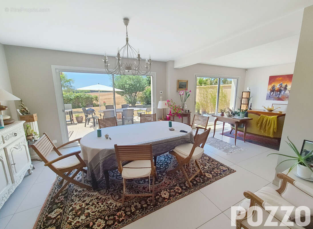 A vendre Maison recente de 8 pp située à Biéville Beuville 14112 - photo 5
