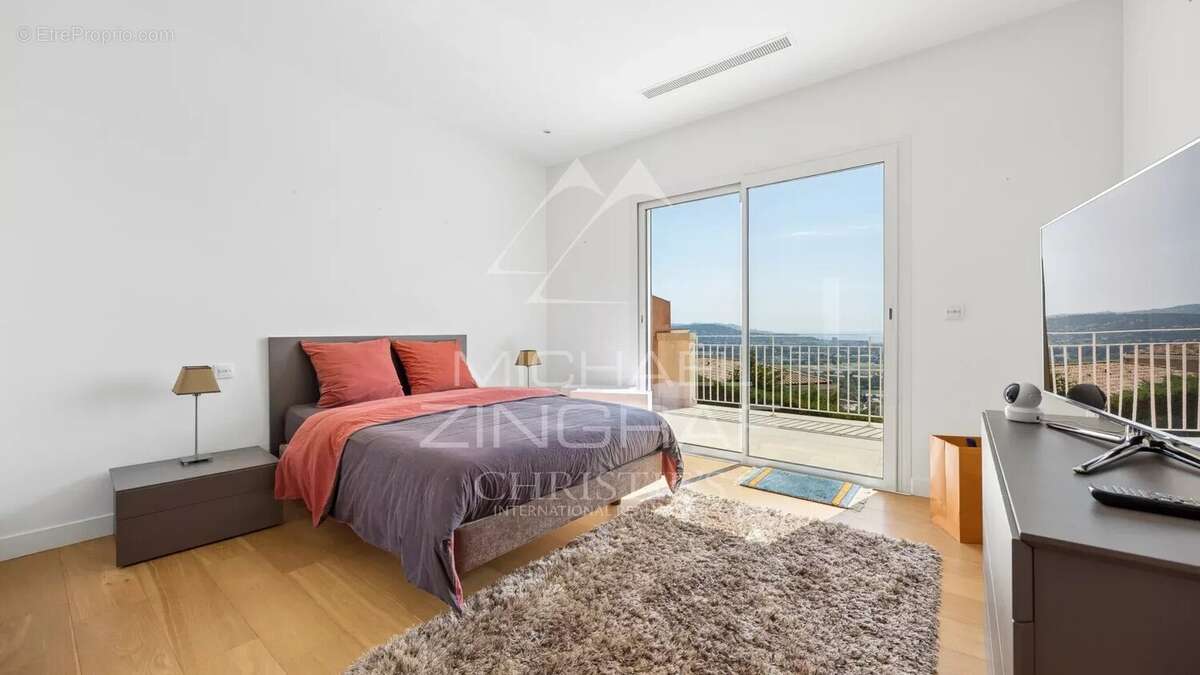 Mandelieu la napoule - propriété vue mer dans domaine privé - proche cannes - photo 8