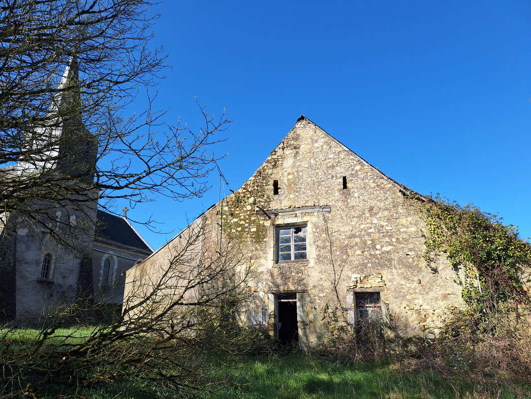 Maison à rénover à BOURG L'ÉVÊQUE - photo 3