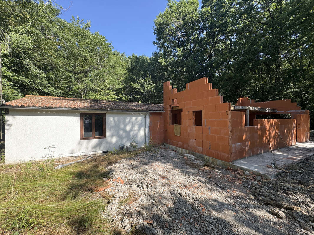 Charmante maison avec beau potentiel - photo 7