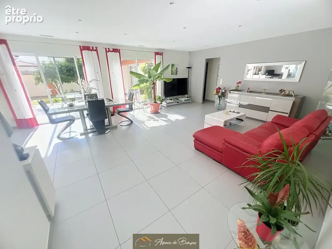 Secteur residentiel - villa 3 faces 127 m2 hbts  sur 600 m2 de terrain  - - photo 3