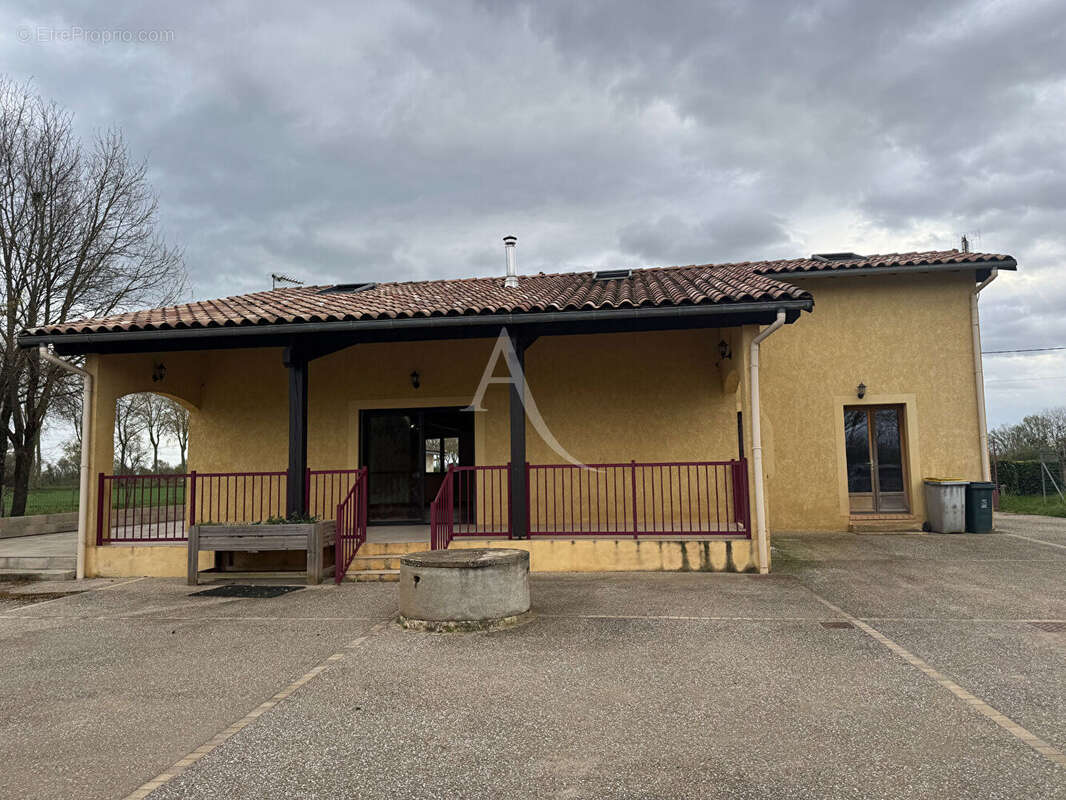 Maison à LISLE-SUR-TARN