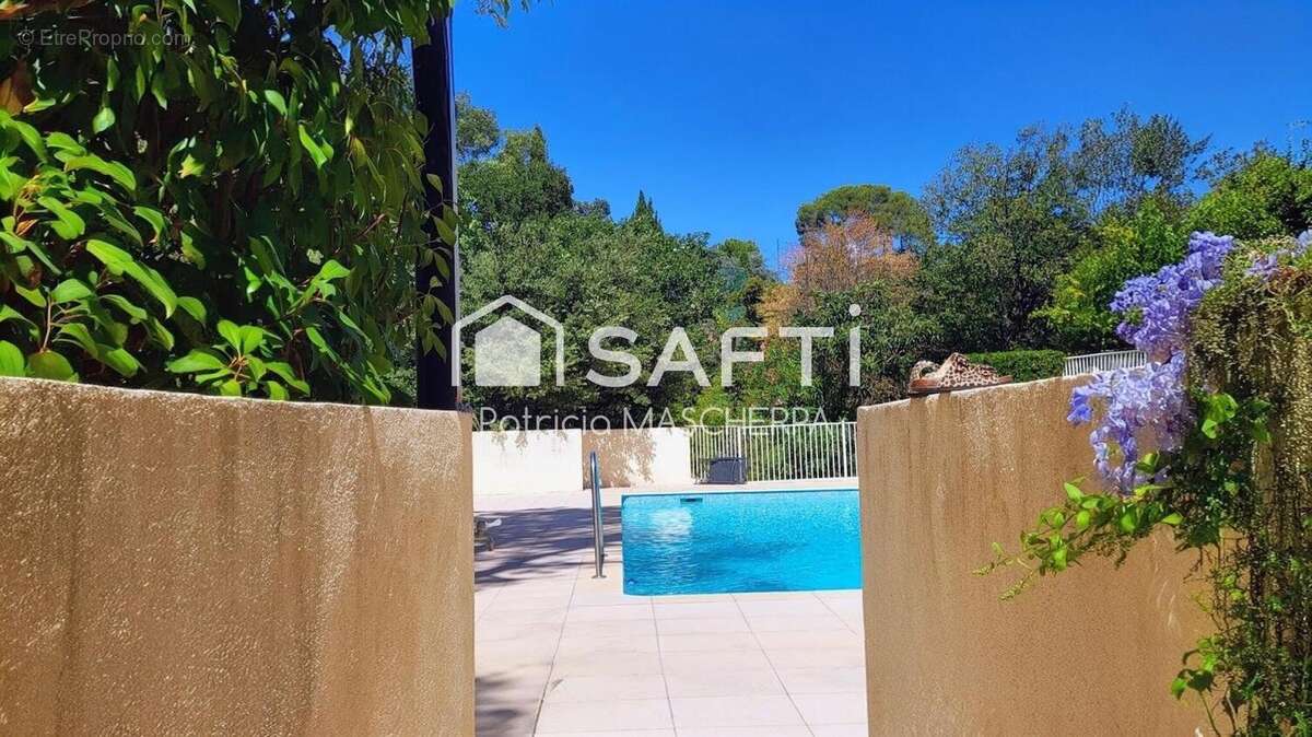 Photo 8 - Appartement à SAINT-RAPHAEL